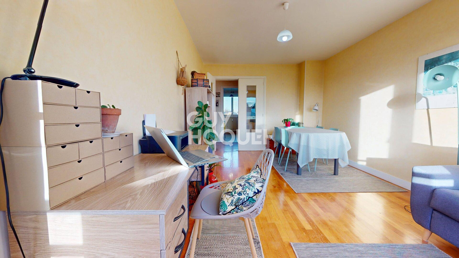 A VENDRE, Appartement F2 de 52,24 m² Carrez à BAYEUX (14400).