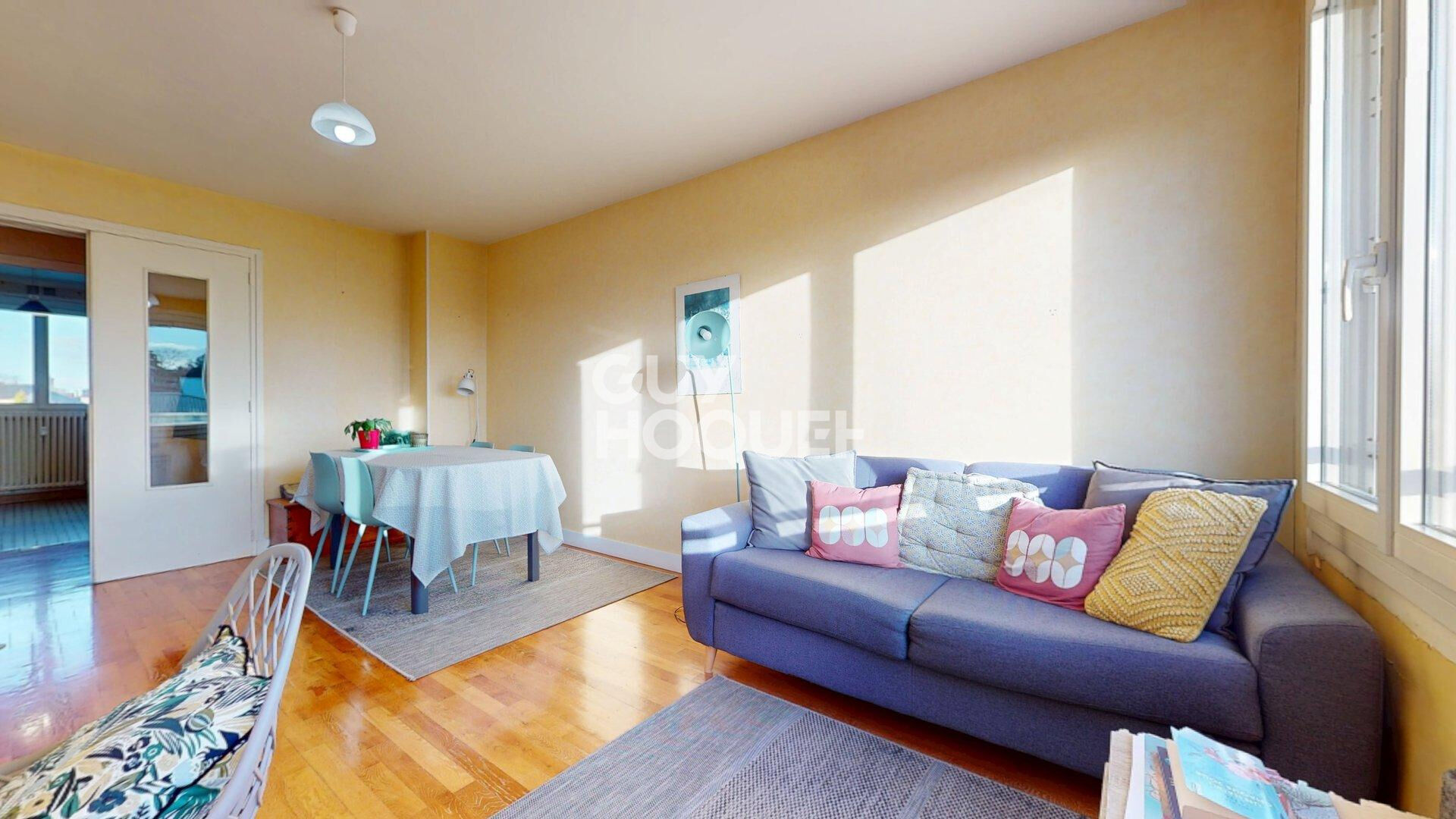 A VENDRE, Appartement F2 de 52,24 m² Carrez à BAYEUX (14400).