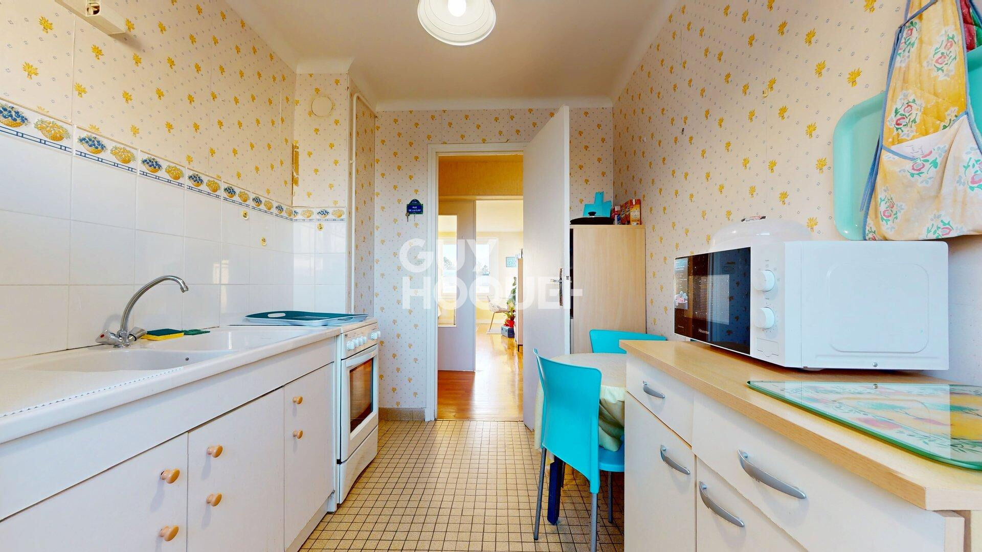 A VENDRE, Appartement F2 de 52,24 m² Carrez à BAYEUX (14400).