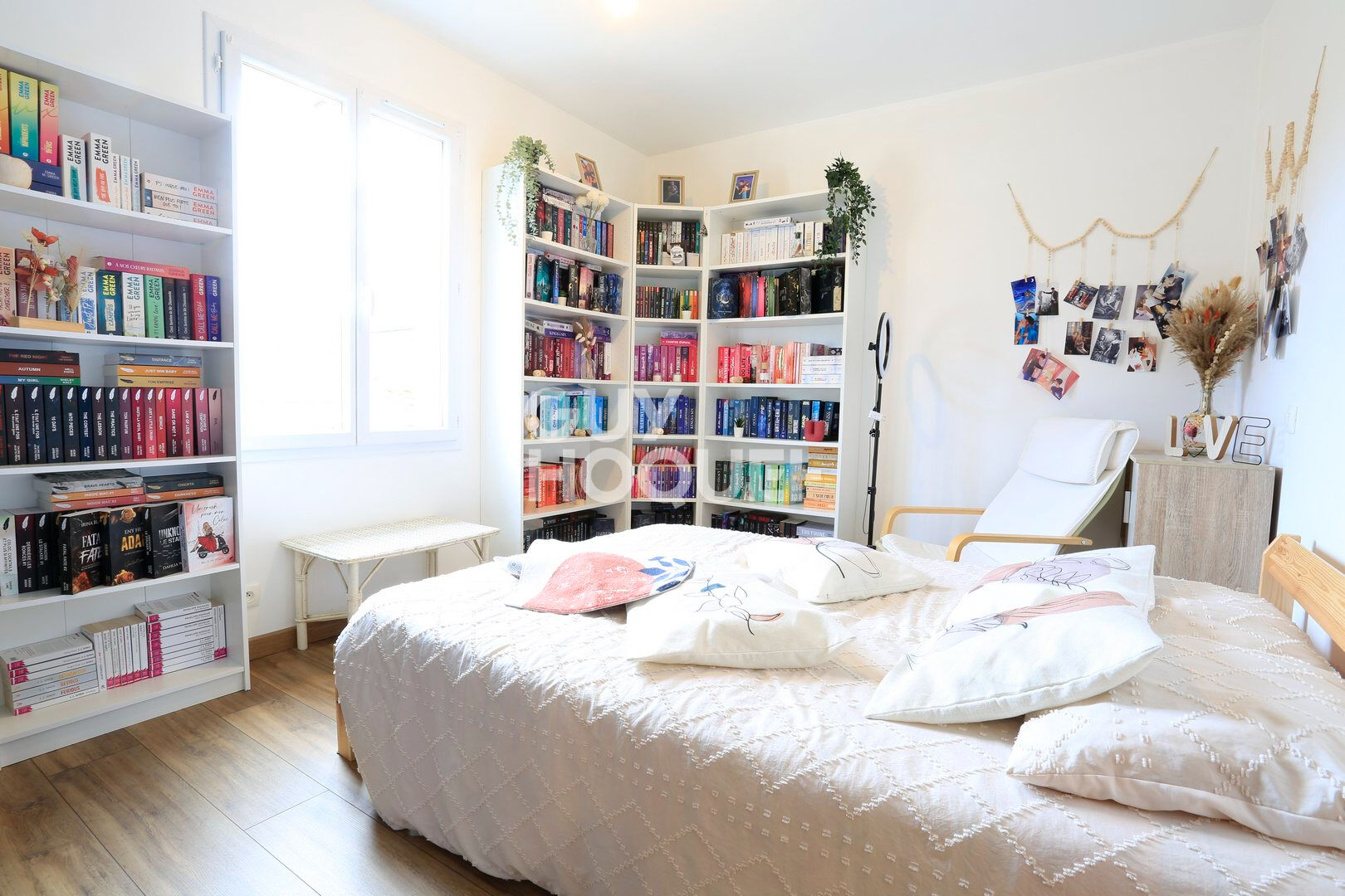 A Vendre, Maison de 122 m² habitables, 5 pièces principales dont 4 chambres, au Sud de BAYEUX. (14240.