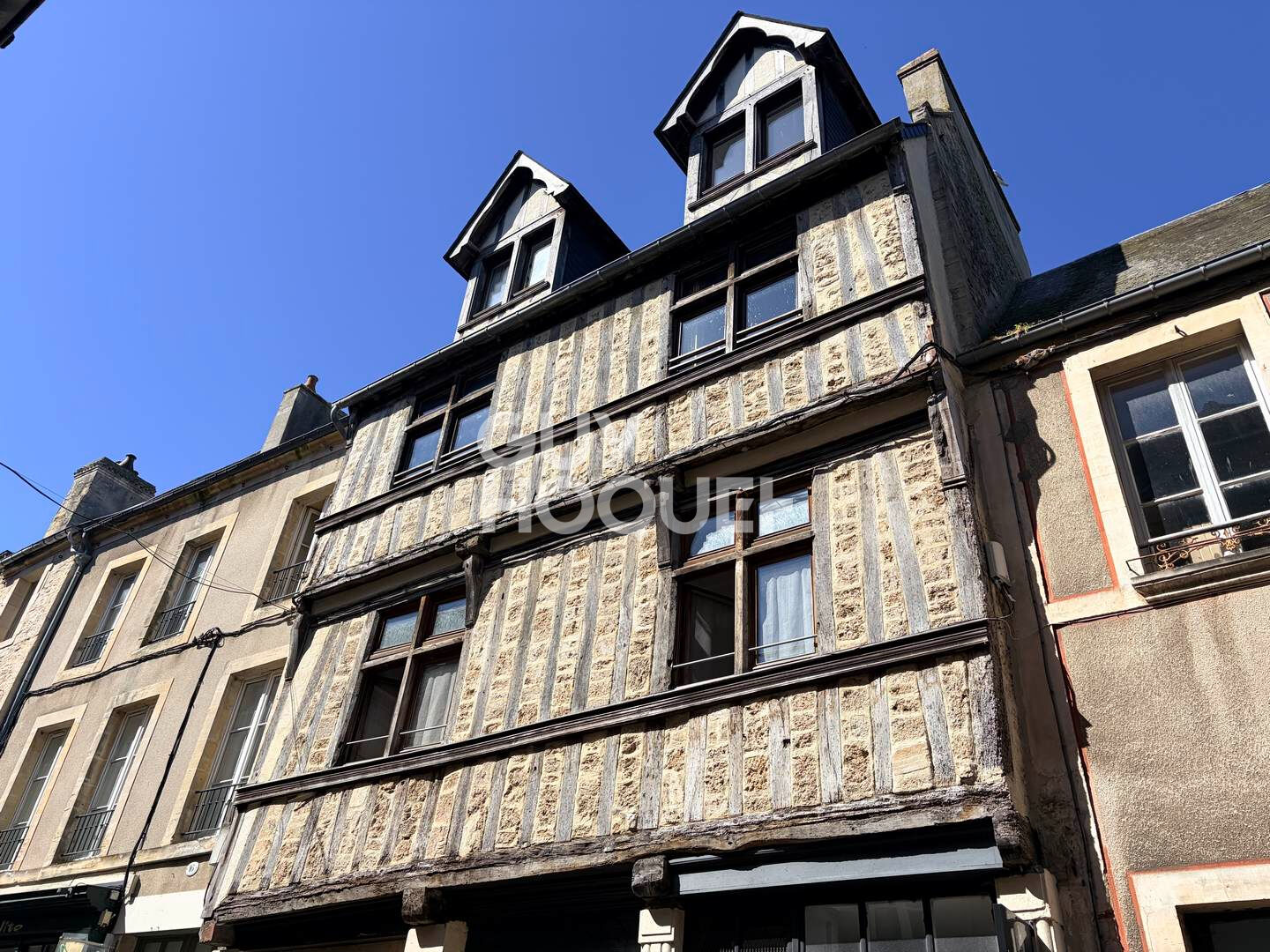Appartement à louer à BAYEUX (14400), 4 pièces principales, 66,5 m² habitables.