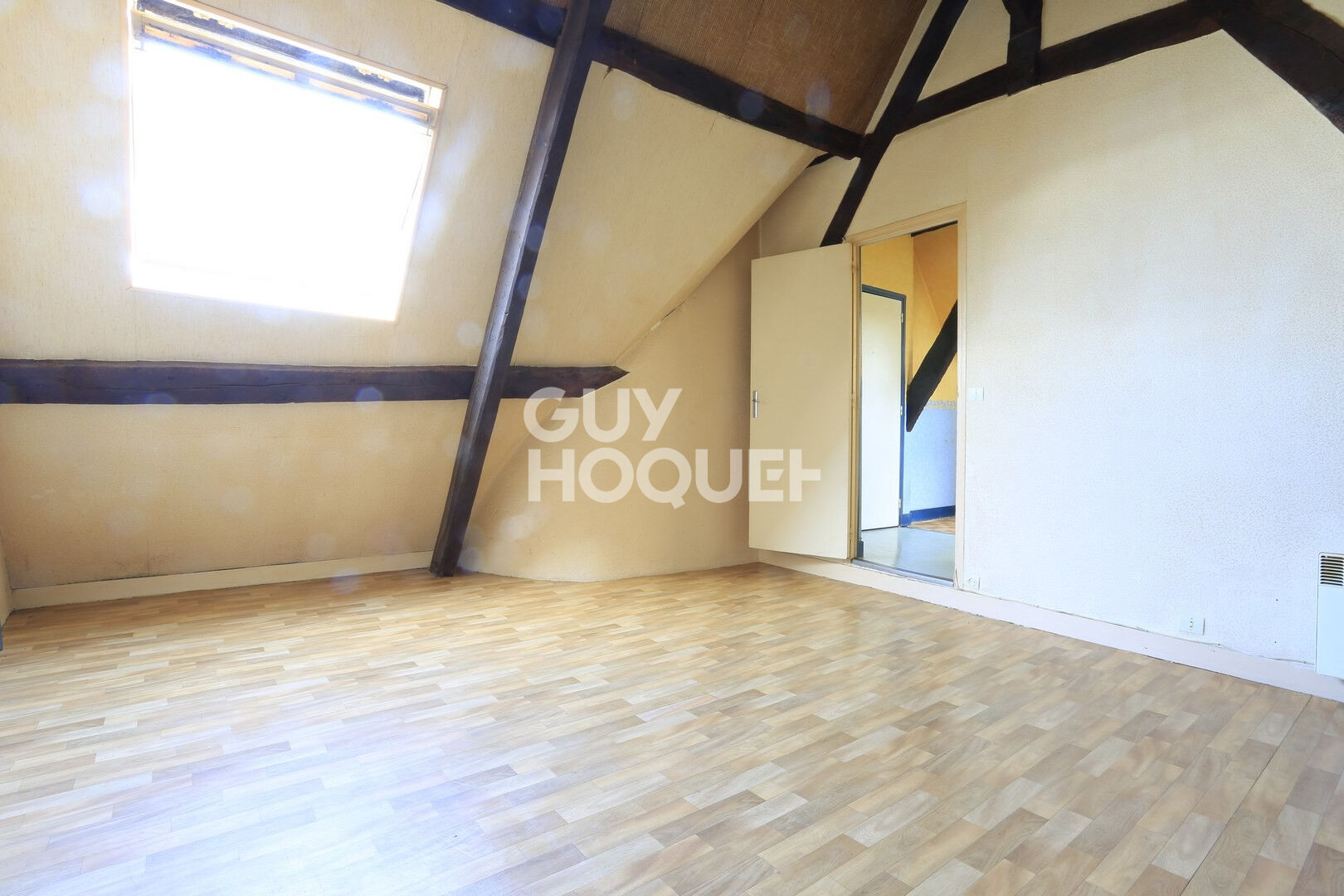 A Vendre, Studio au coeur du centre ville de BAYEUX.