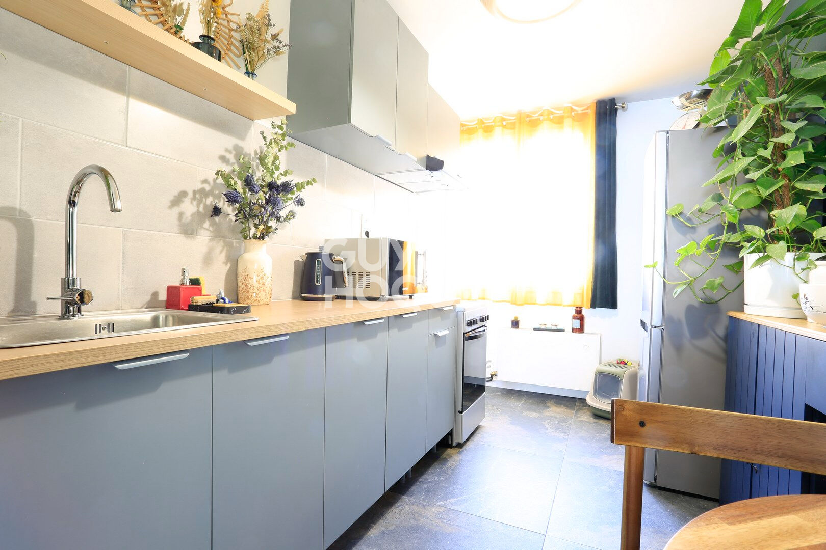 A Vendre, Appartement de 70,90 m² Carrez en rez-de-jardin à Bayeux (14400).