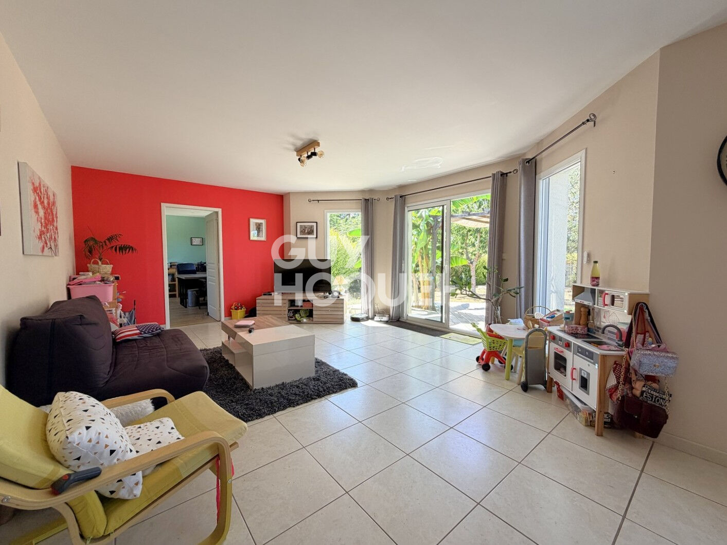 A Vendre, proche BAYEUX (14400), à Monceaux-en-Bessin, maison familiale de 148 m² habitables.