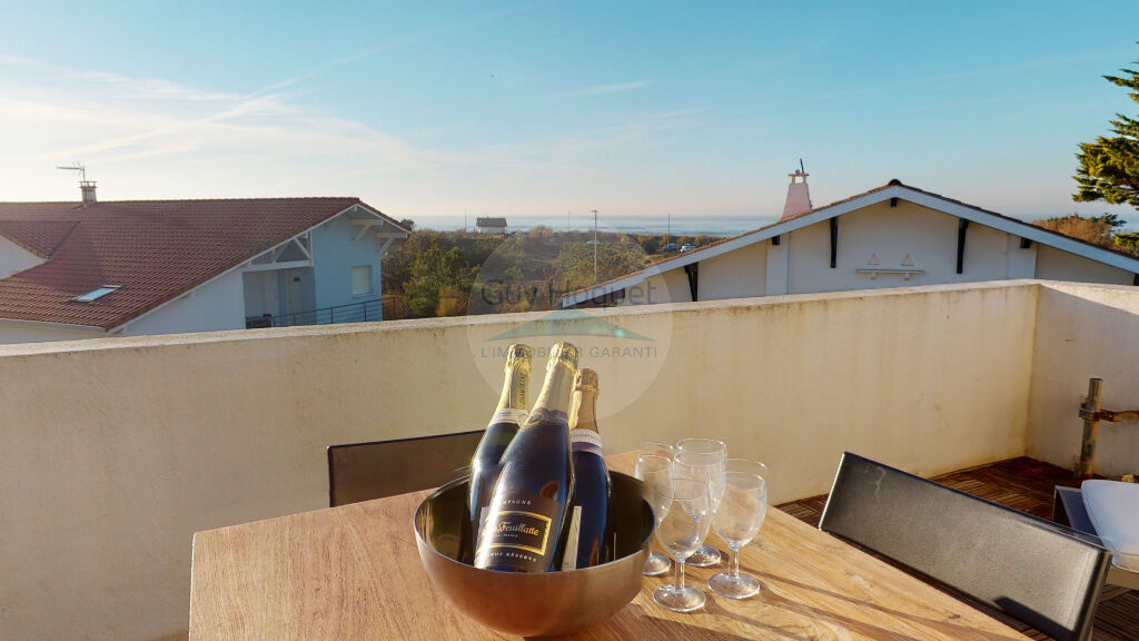 T1 Bis 45m² 4 couchages à deux pas des plages avec vue mer