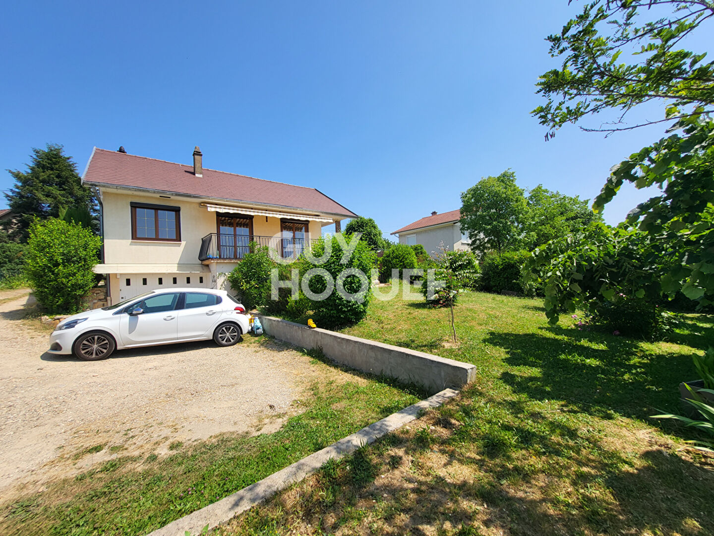 Maison 4 pièces, 2 chambres, 1 bureau, terrasses, jardin