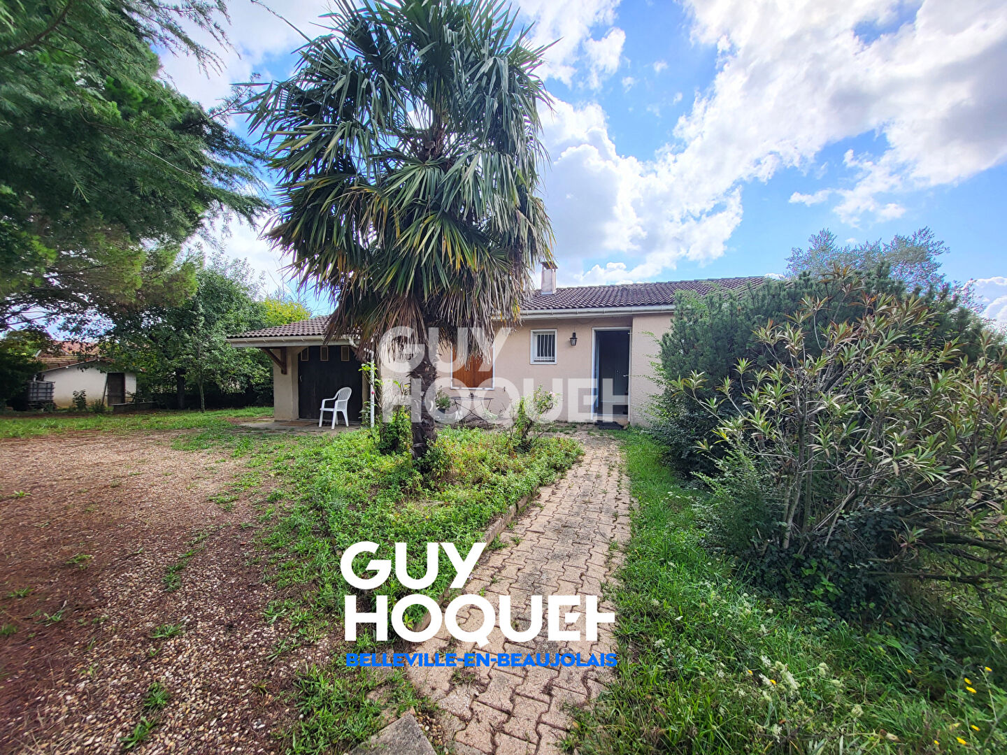 Maison de plain-pied à rénover avec terrain constructible à Belleville-en-Beaujolais