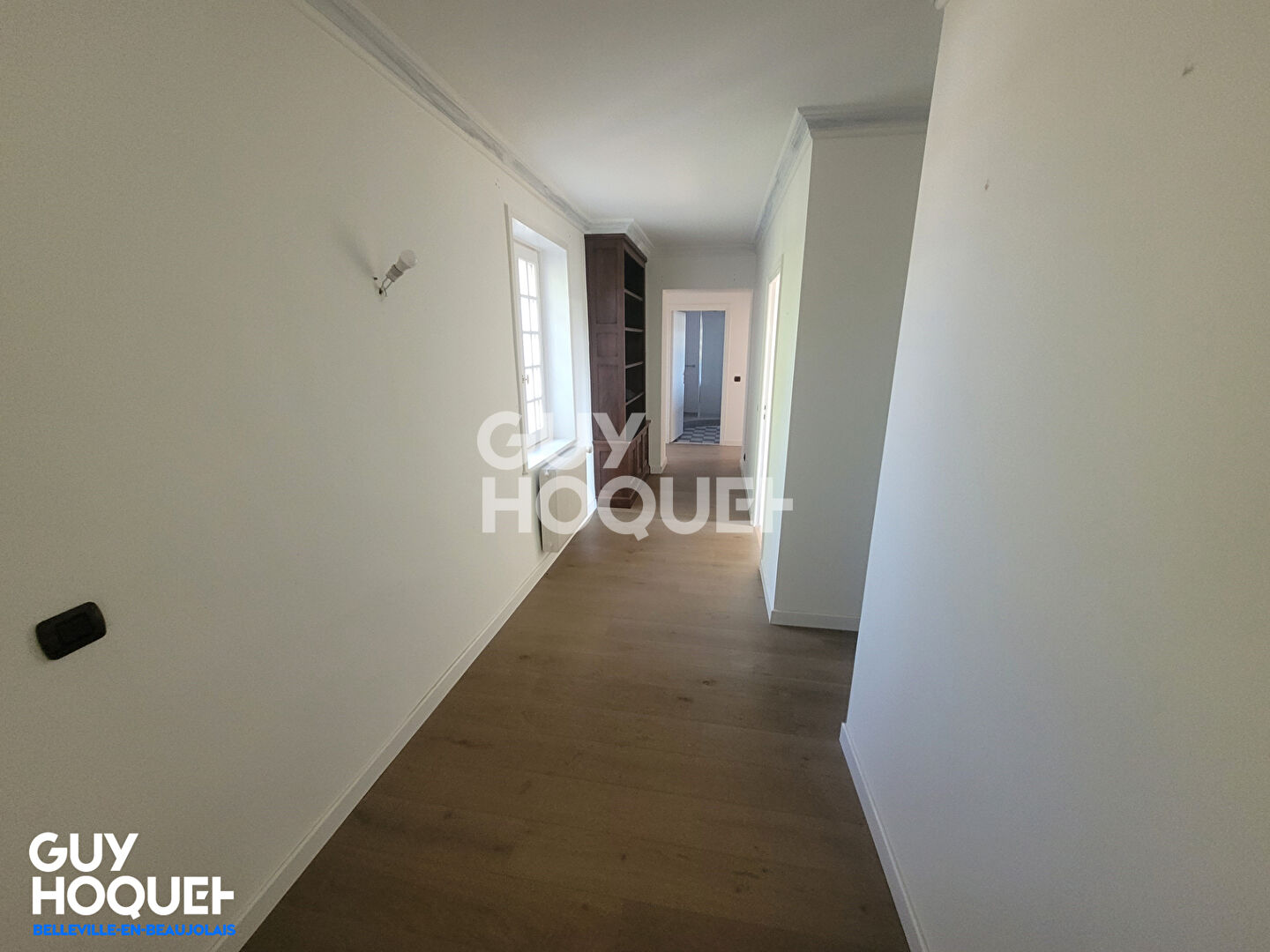 Maison Taponas, 5 pièces 250 m², grand garage, dépendances