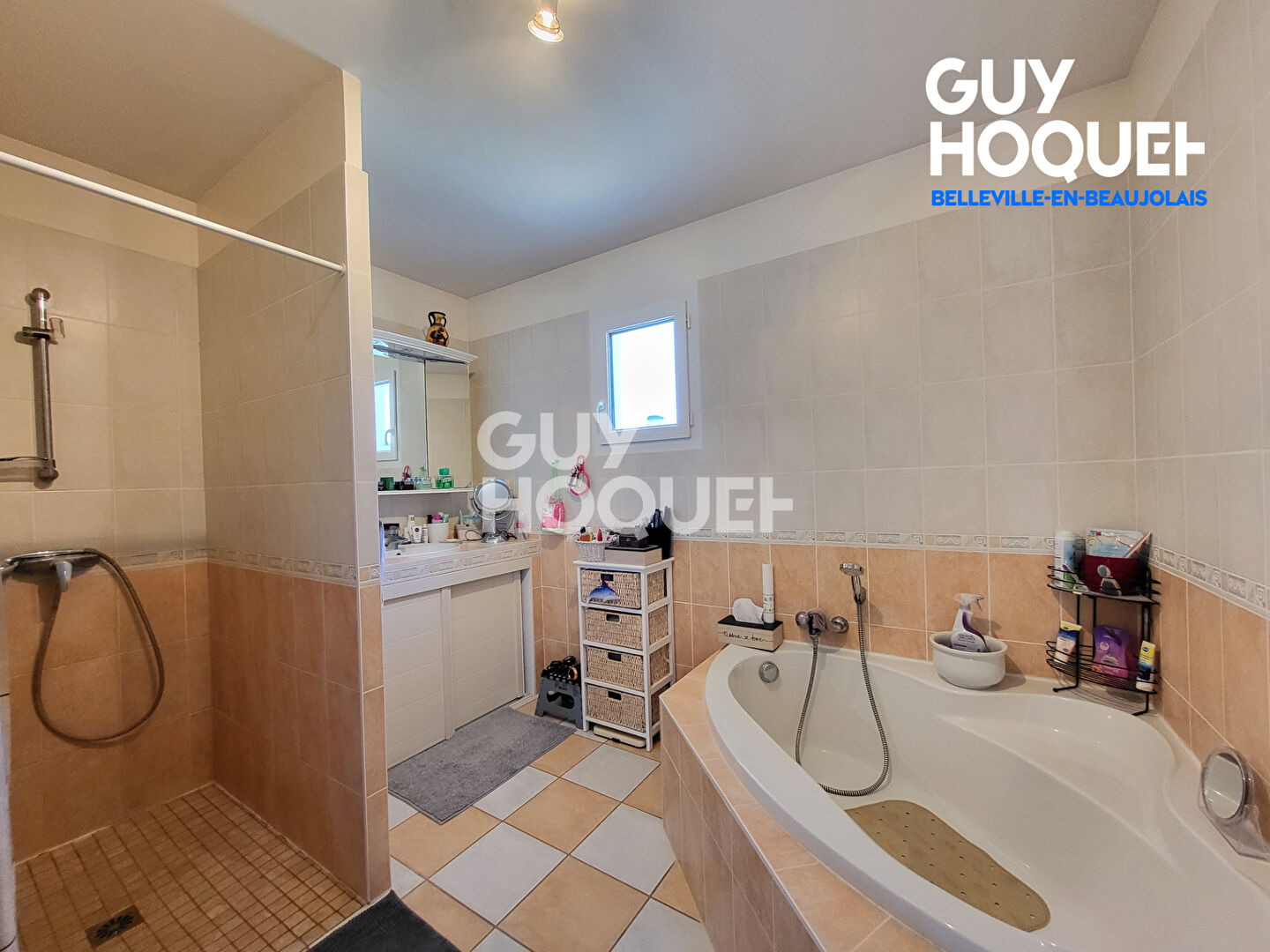 Maison Familiale, 5 pièces (113 m²) à vendre à REGNIE DURETTE