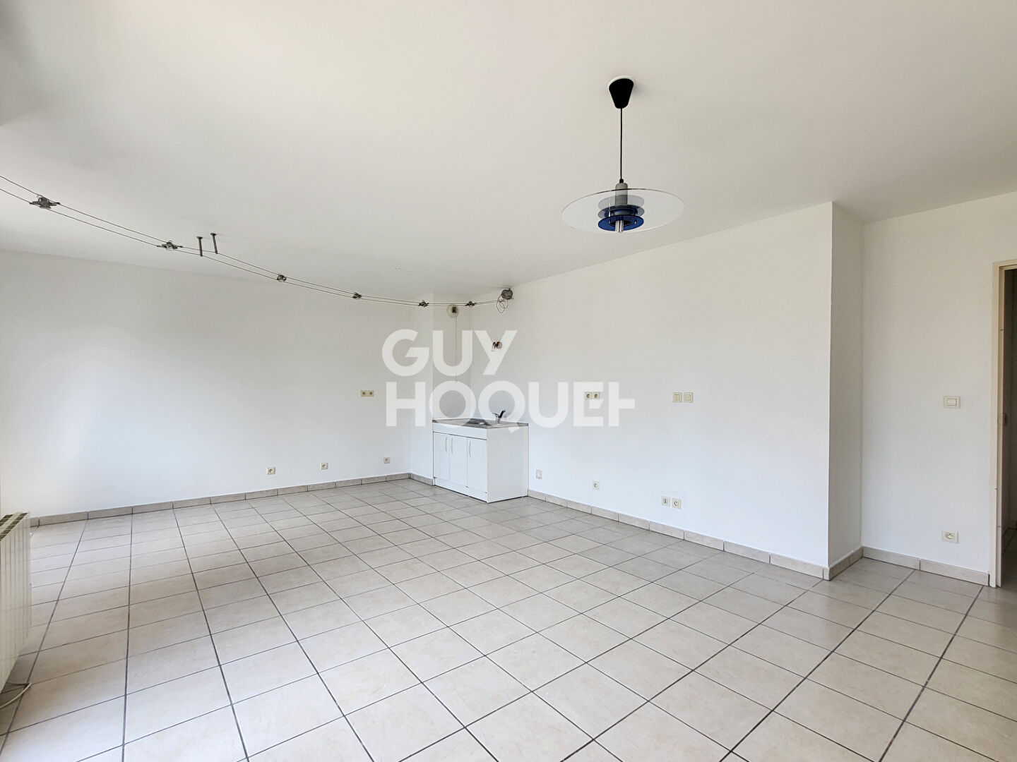 VENTE : appartement T2 avec cave et garage à BELLEVILLE EN BEAUJOLAIS