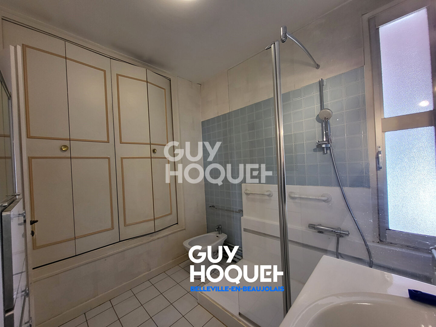 À vendre : Appartement lumineux 4 pièces avec vue dégagée à Écully