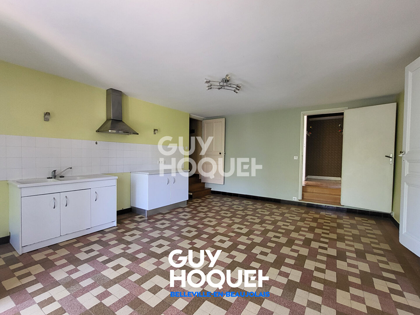 Maison en pierre et pisé -126 m² habitables- 4 chambres Terrain 760 m² à Régnié Durette - Référence 554