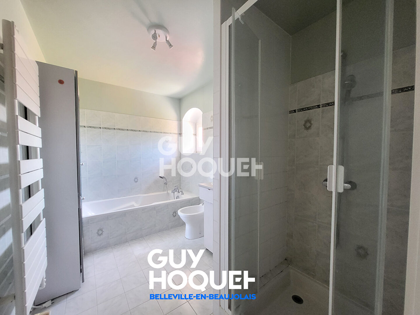 Maison en pierre et pisé -126 m² habitables- 4 chambres Terrain 760 m² à Régnié Durette - Référence 554