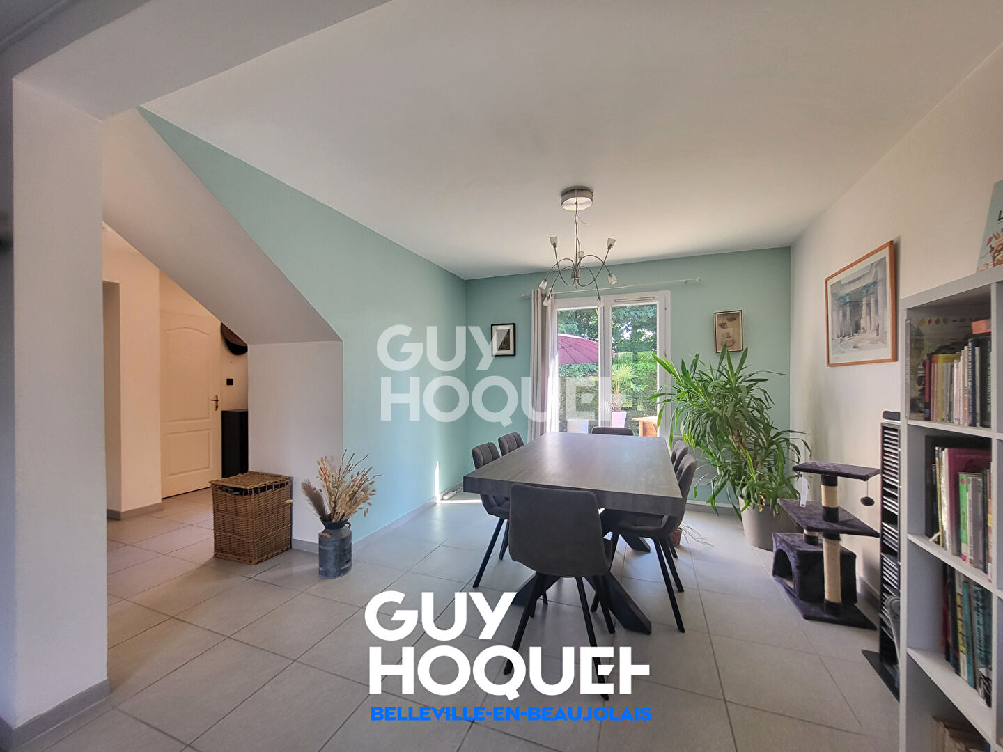 Maison familiale 4 chambres avec piscine- Secteur calme proche gare et commerces.