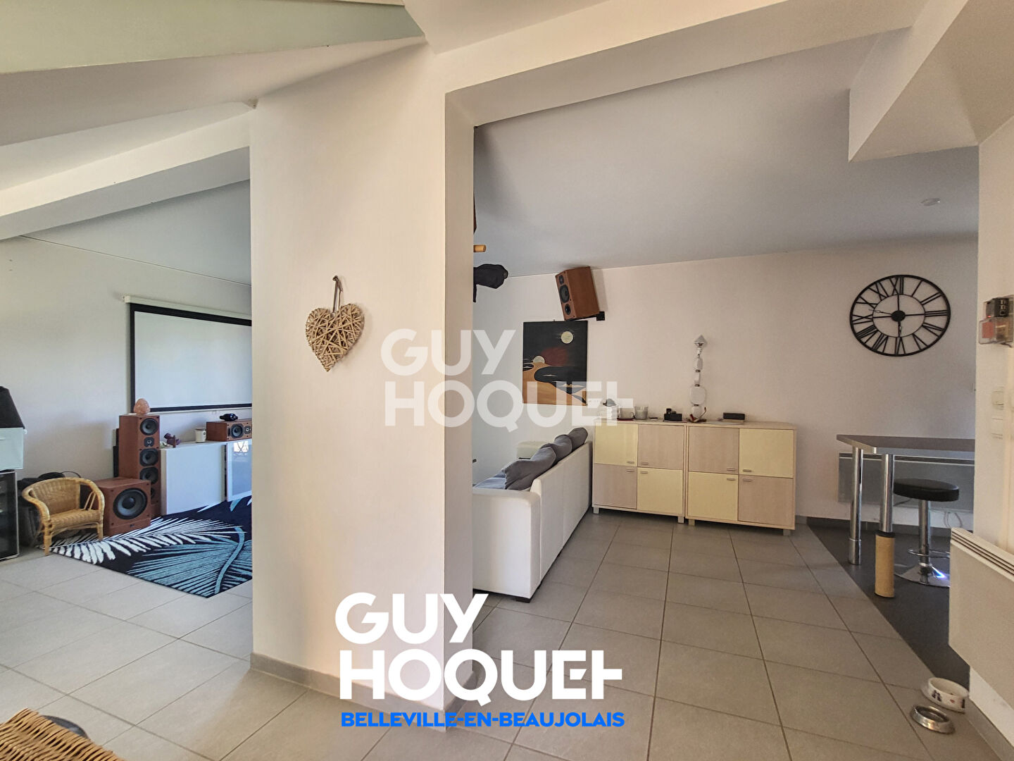 Maison familiale 4 chambres avec piscine- Secteur calme proche gare et commerces.