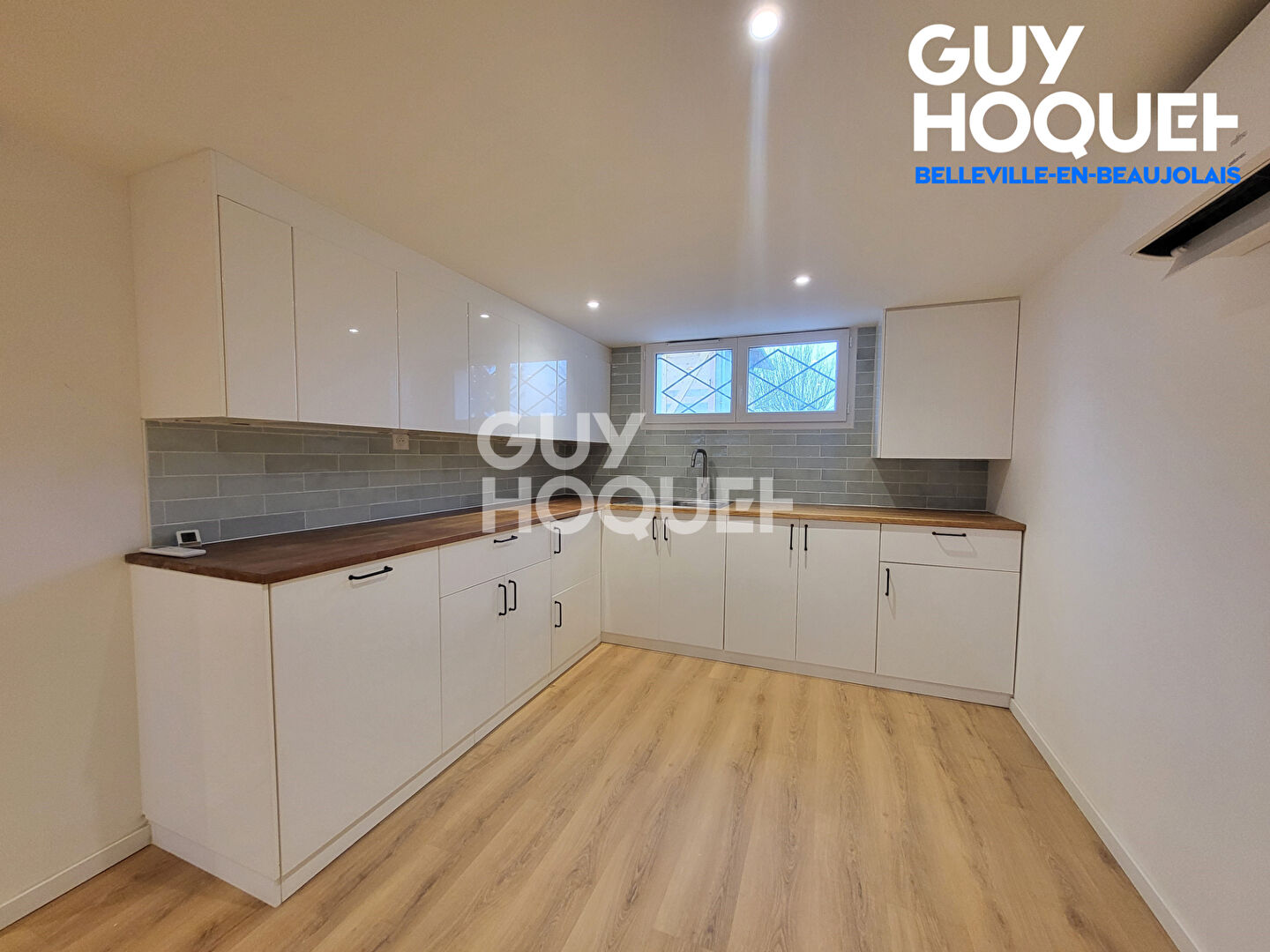 Maison à louer - 7 pièces à Saint Didier sur Chalaronne