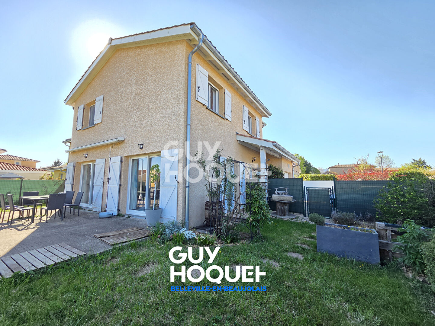 Maison récente 6 pièces à vendre à Corcelles-en-Beaujolais - Calme et Confort