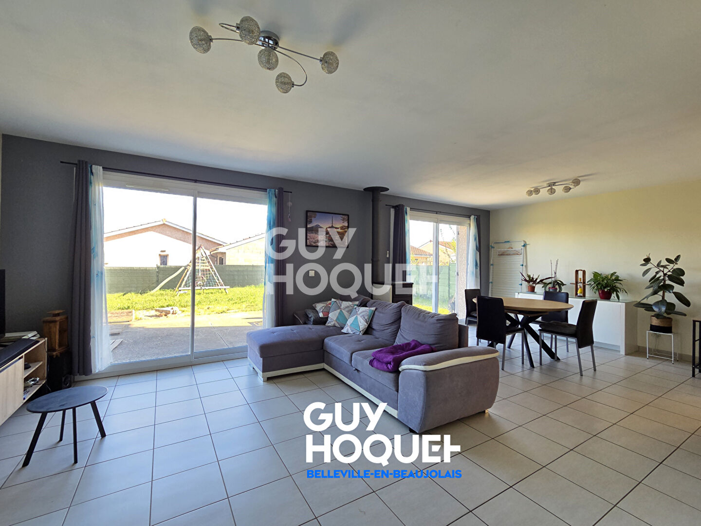 Maison récente 6 pièces à vendre à Corcelles-en-Beaujolais - Calme et Confort