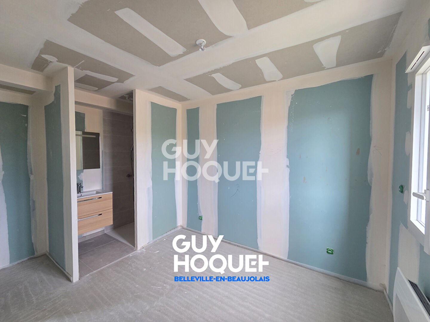 Maison / Villa 6 pièce(s) 100m2, 4 chambres, garage, terrain 500m² à Fleurie