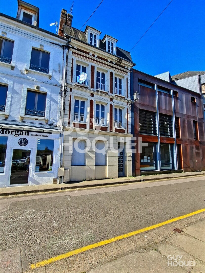 Bernay, dans un immeuble 