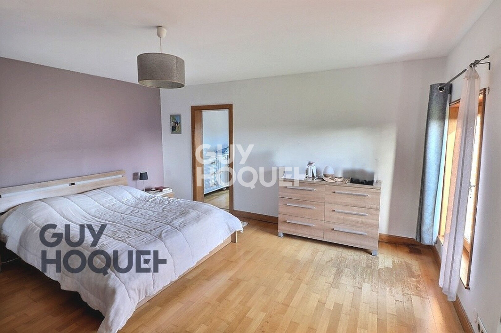 Menneval, situation idéale proche de tout  5 minutes du centre ville