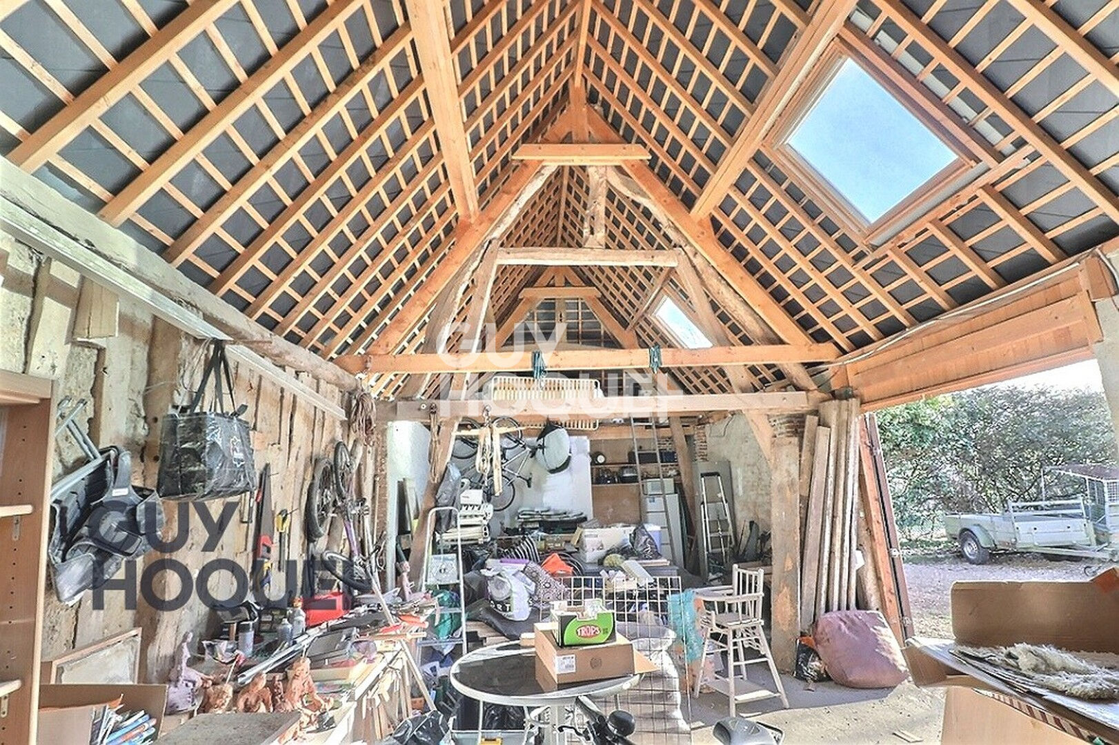 Menneval, situation idéale proche de tout  5 minutes du centre ville