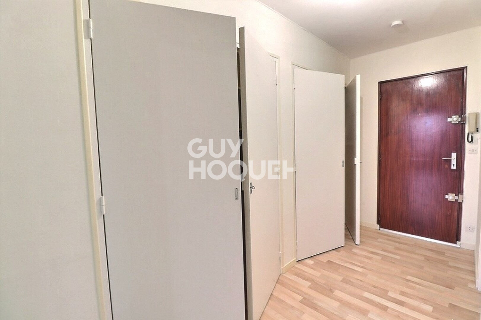 Bernay,  en résidence avec ascenseur à proximité du centre ville et bus,