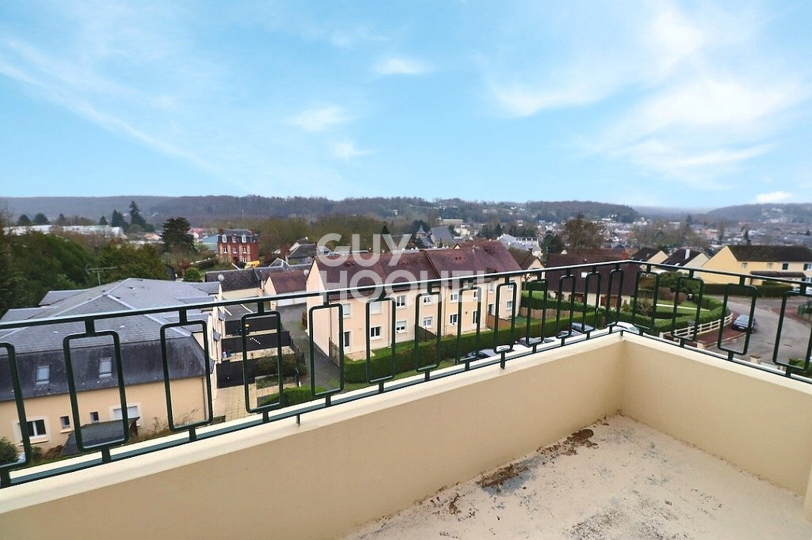 Bernay,  en résidence avec ascenseur à proximité du centre ville et bus,