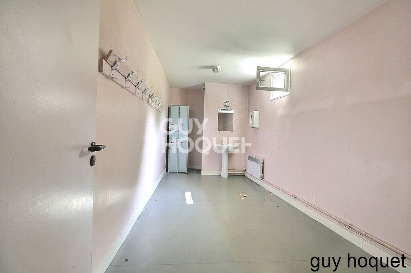 Local commercial Bernay