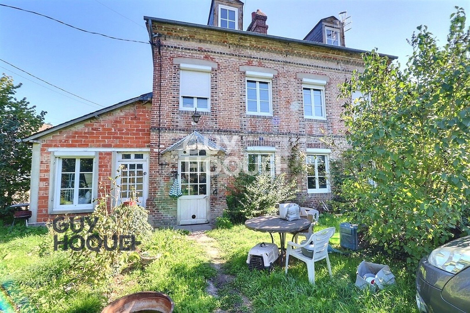 Brionne, en plein centre,