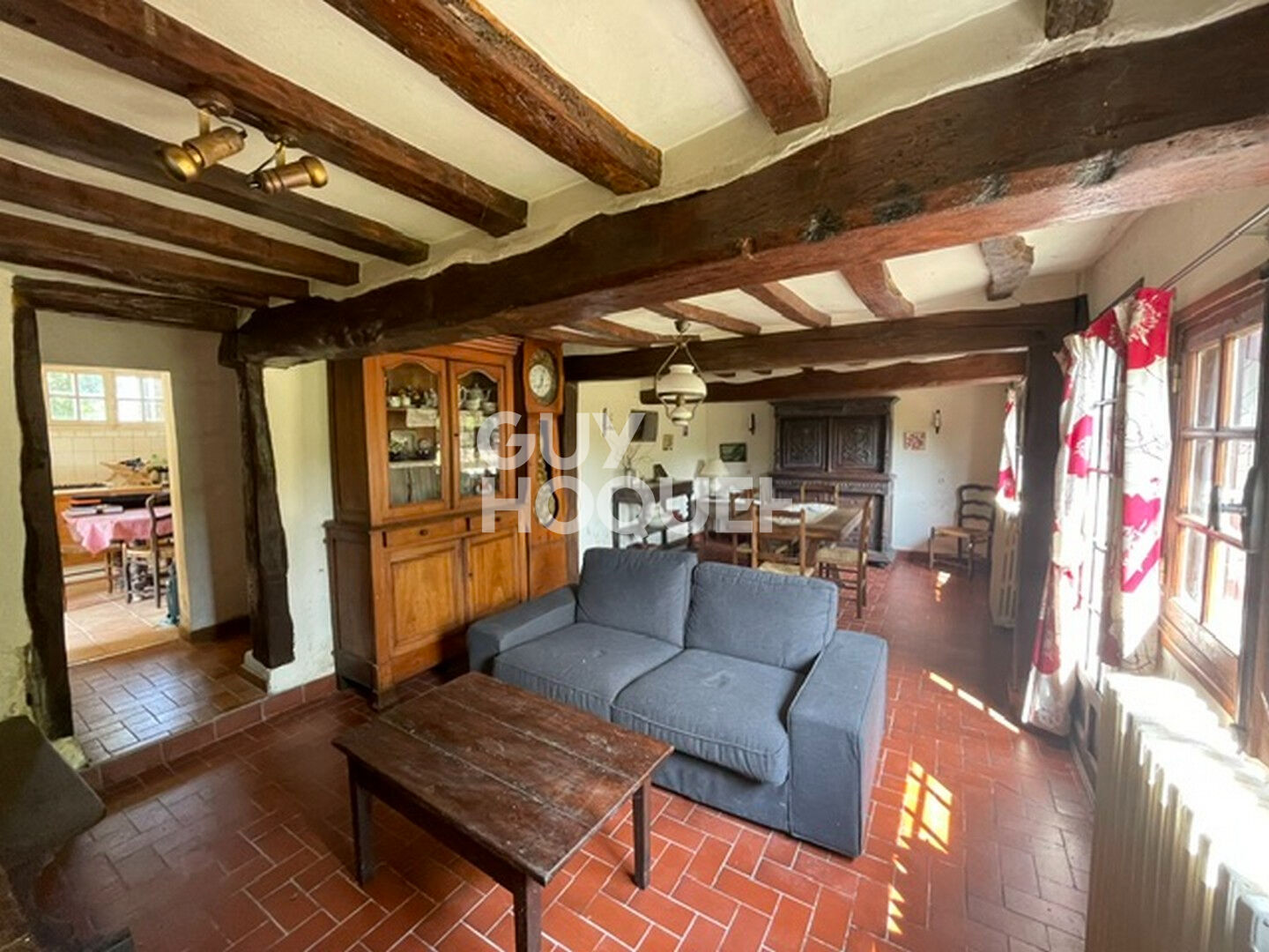 10 Km de Bernay, Mesnil en Ouche, dans un petit hameau.