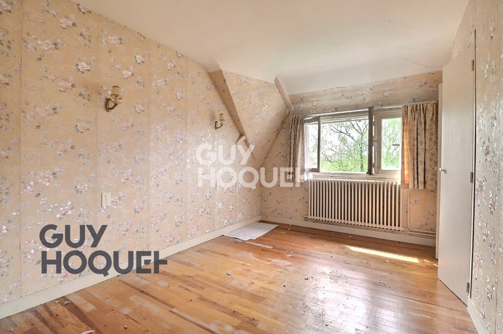 Maison de157m2 à 1.3km de la gare de Bernay