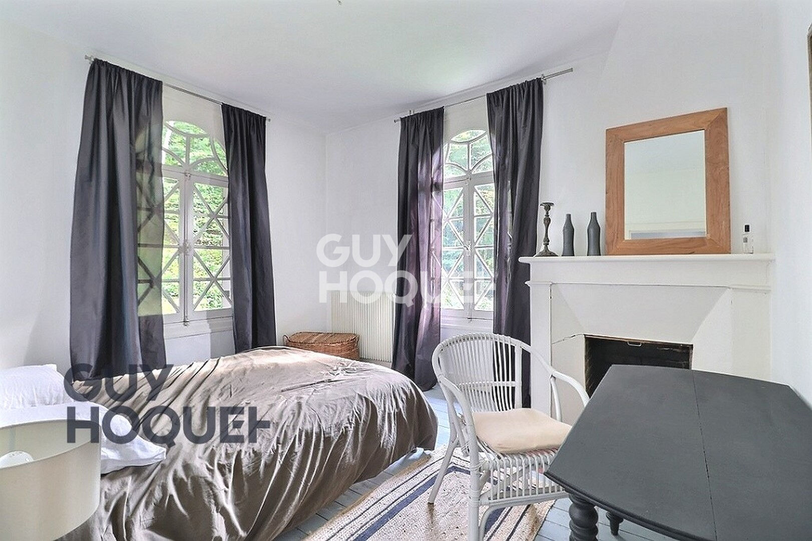 Ancien relais de chasse proche de Bernay