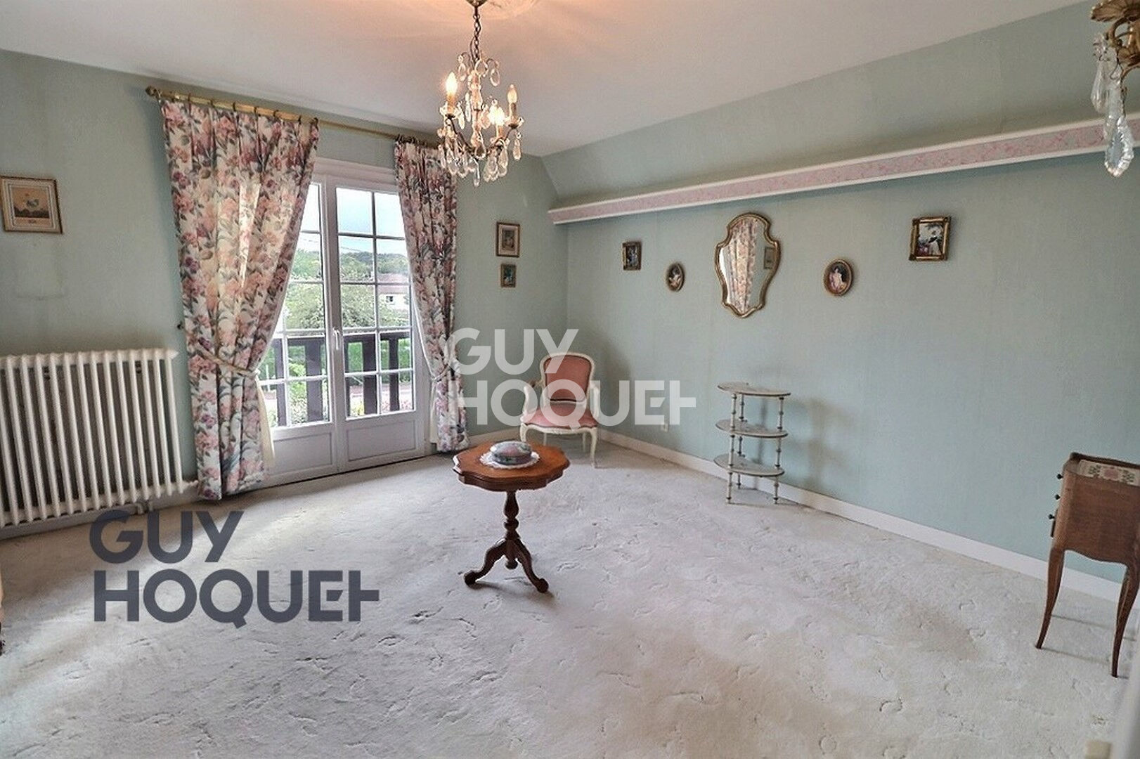 Bernay, écoles, collèges, bus et toutes activités à pied.