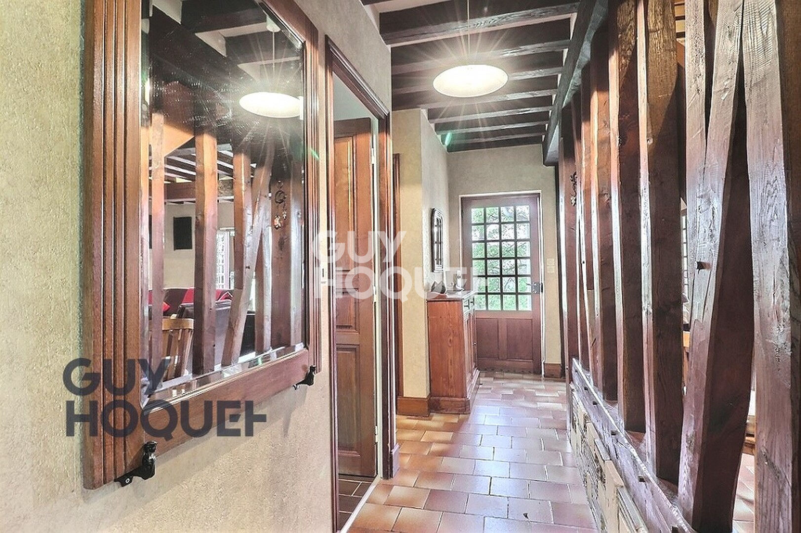 10 km de Bernay, magnifique propriété avec vue imprenable sur la vallée