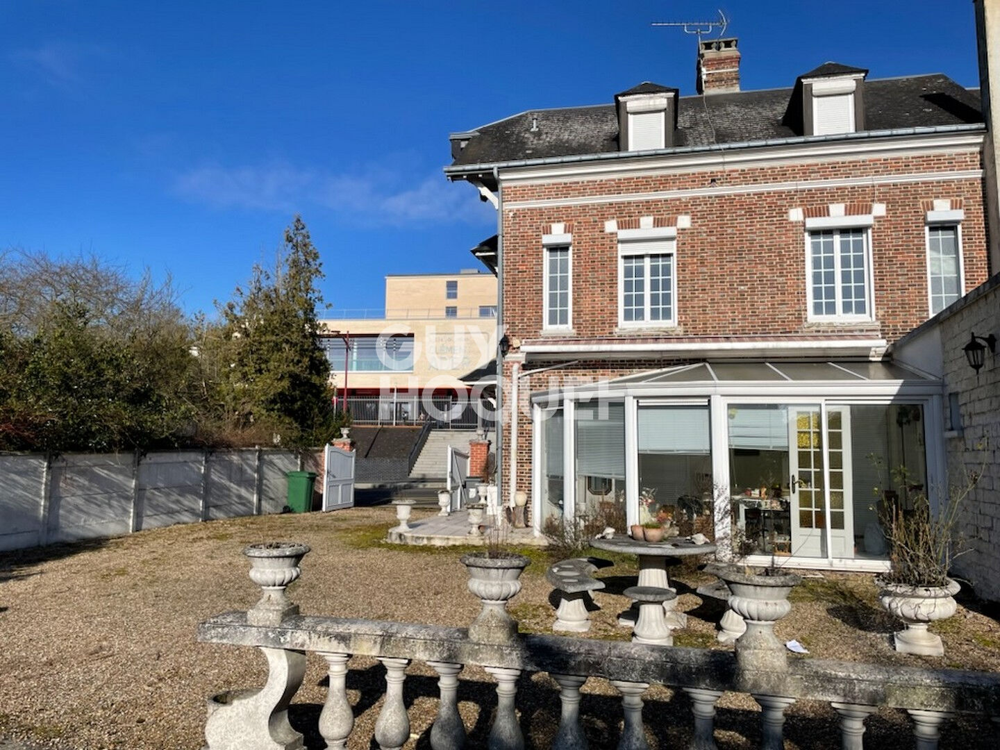 Bernay, proche de toutes commodités