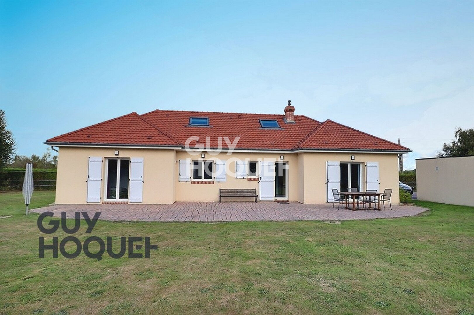 Maison récente à BERNAY