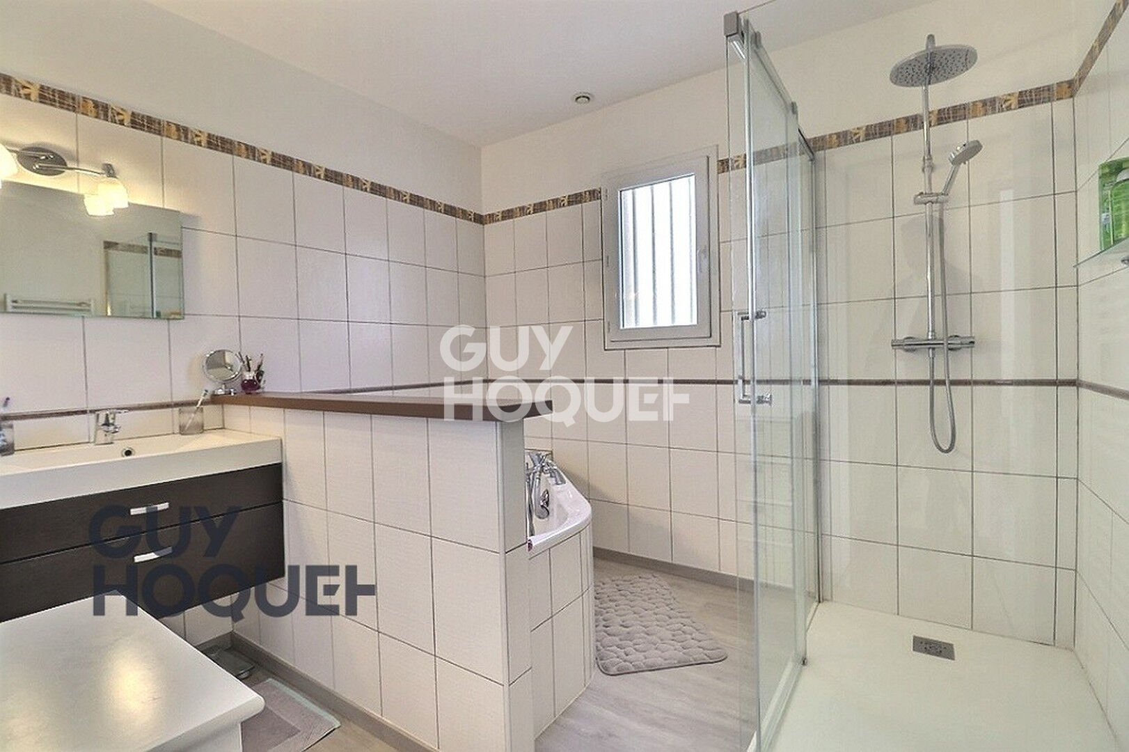 Maison récente à BERNAY