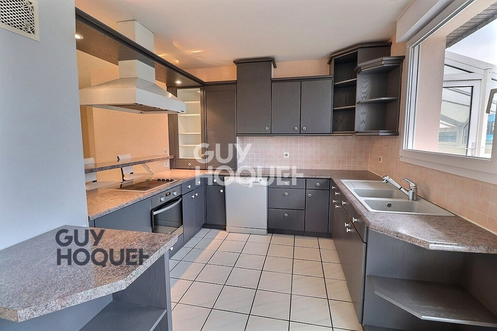 Bernay, centre-ville, tout à pied !