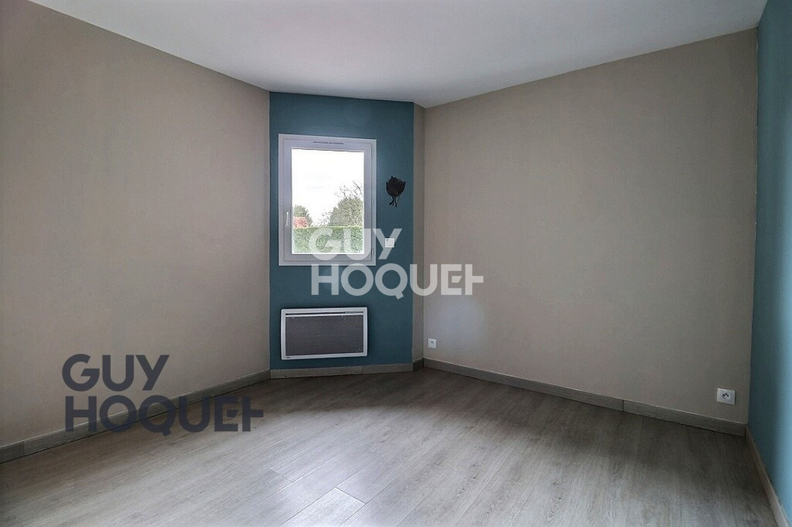 5 minutes de Bernay et des commodités en voiture, tout à proximité, endroit calme