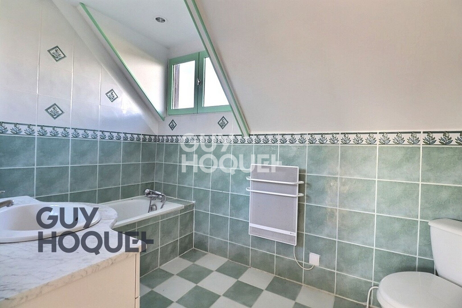 Propriété de caractère au coeur d'Orbec