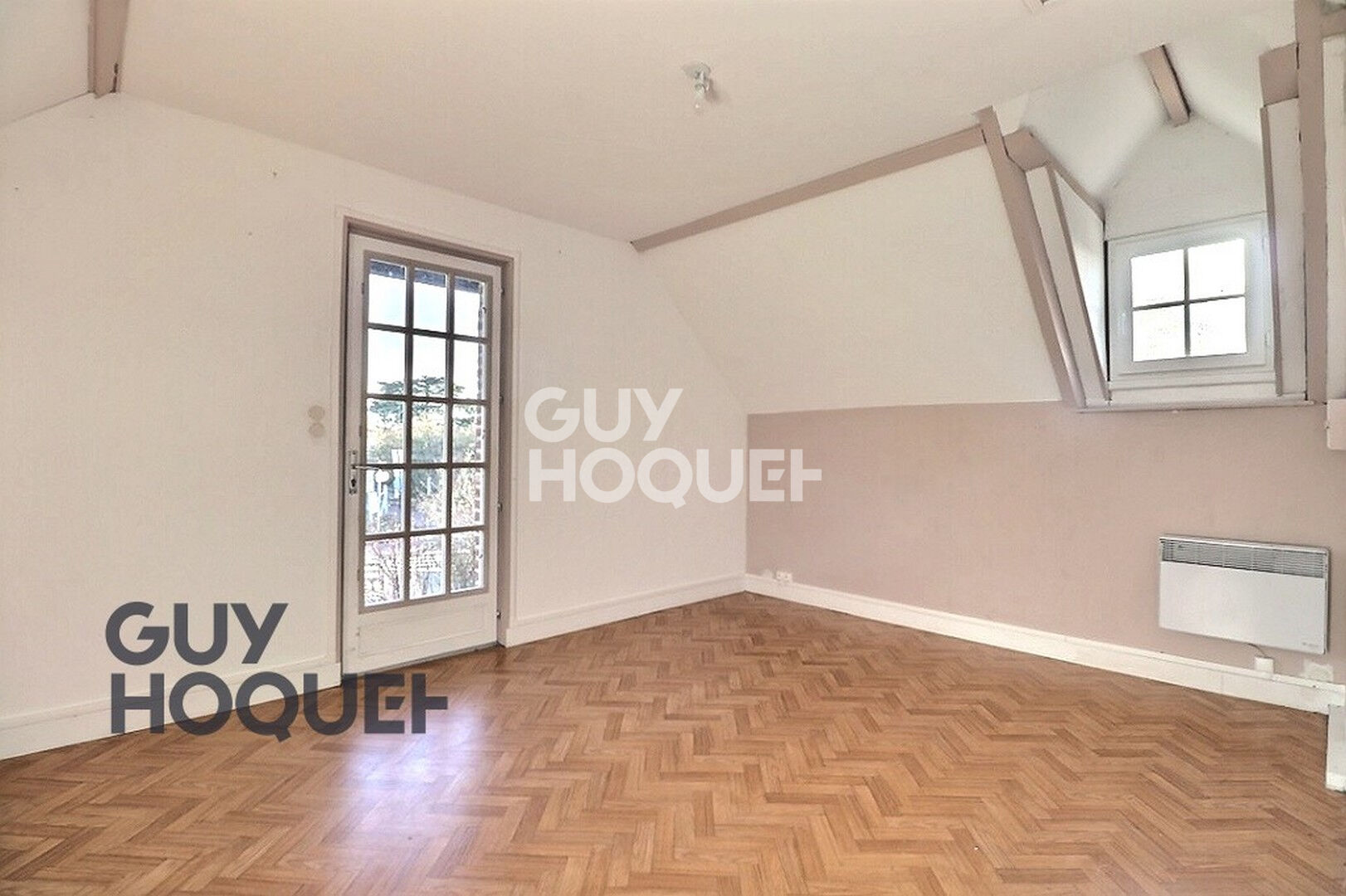 Propriété de caractère au coeur d'Orbec