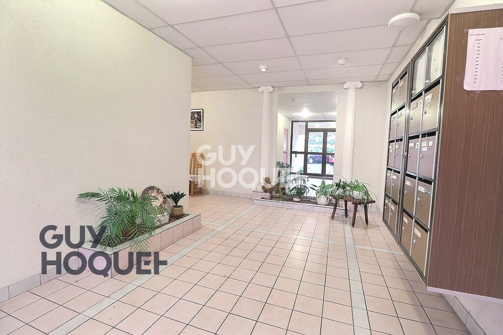 Bernay, centre-ville, tout à pied, commerces, Gare