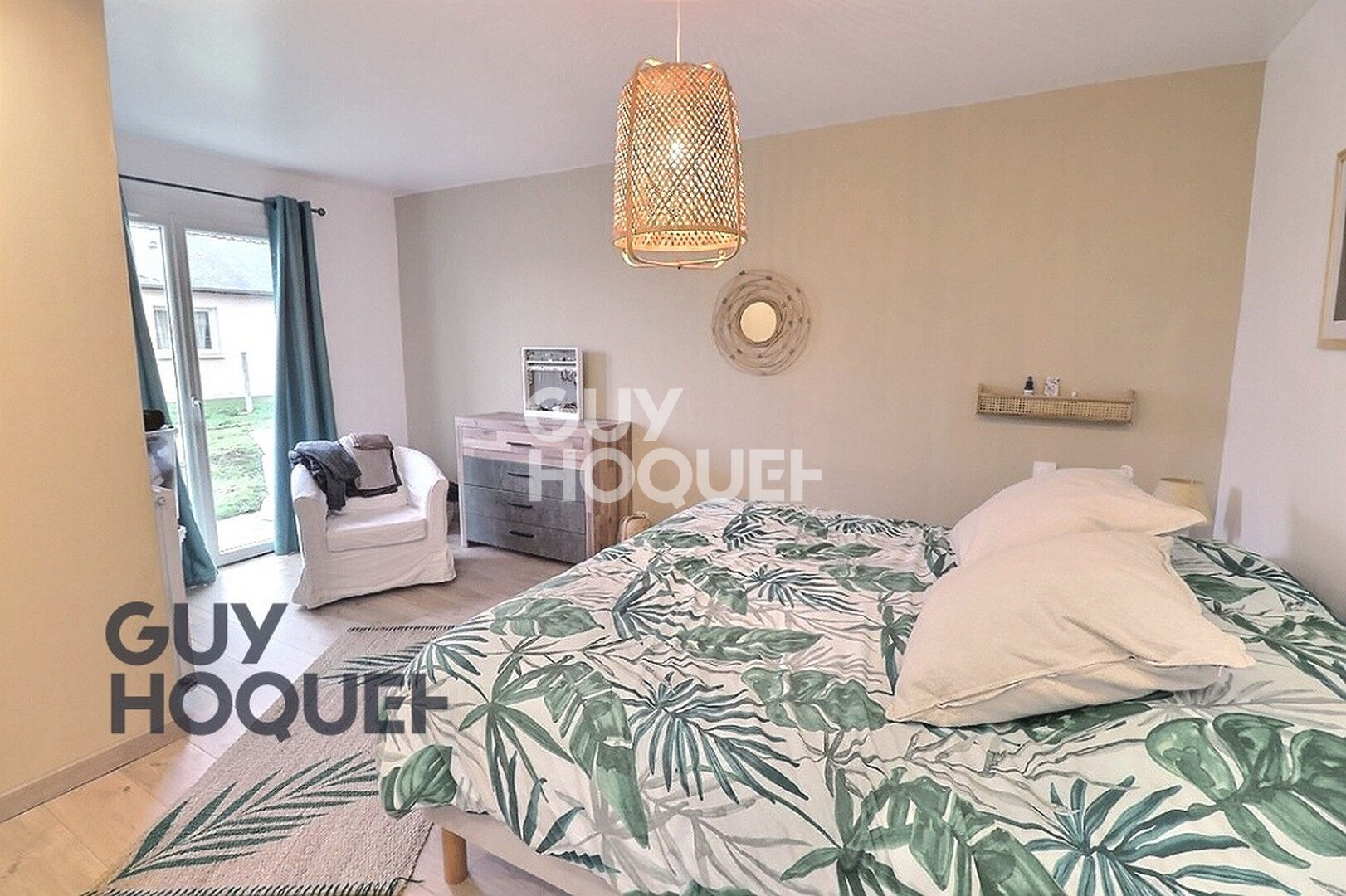 7 km de Bernay, dans un petit hameau à la campagne