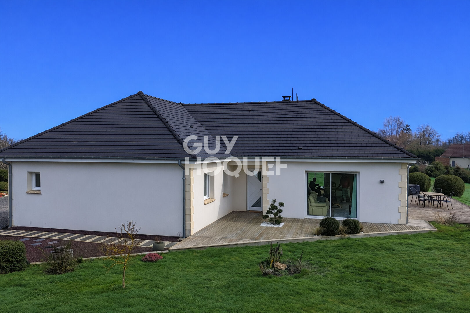 Axe Bernay//Pont-Audemer à la campagne dans un petit Hameau