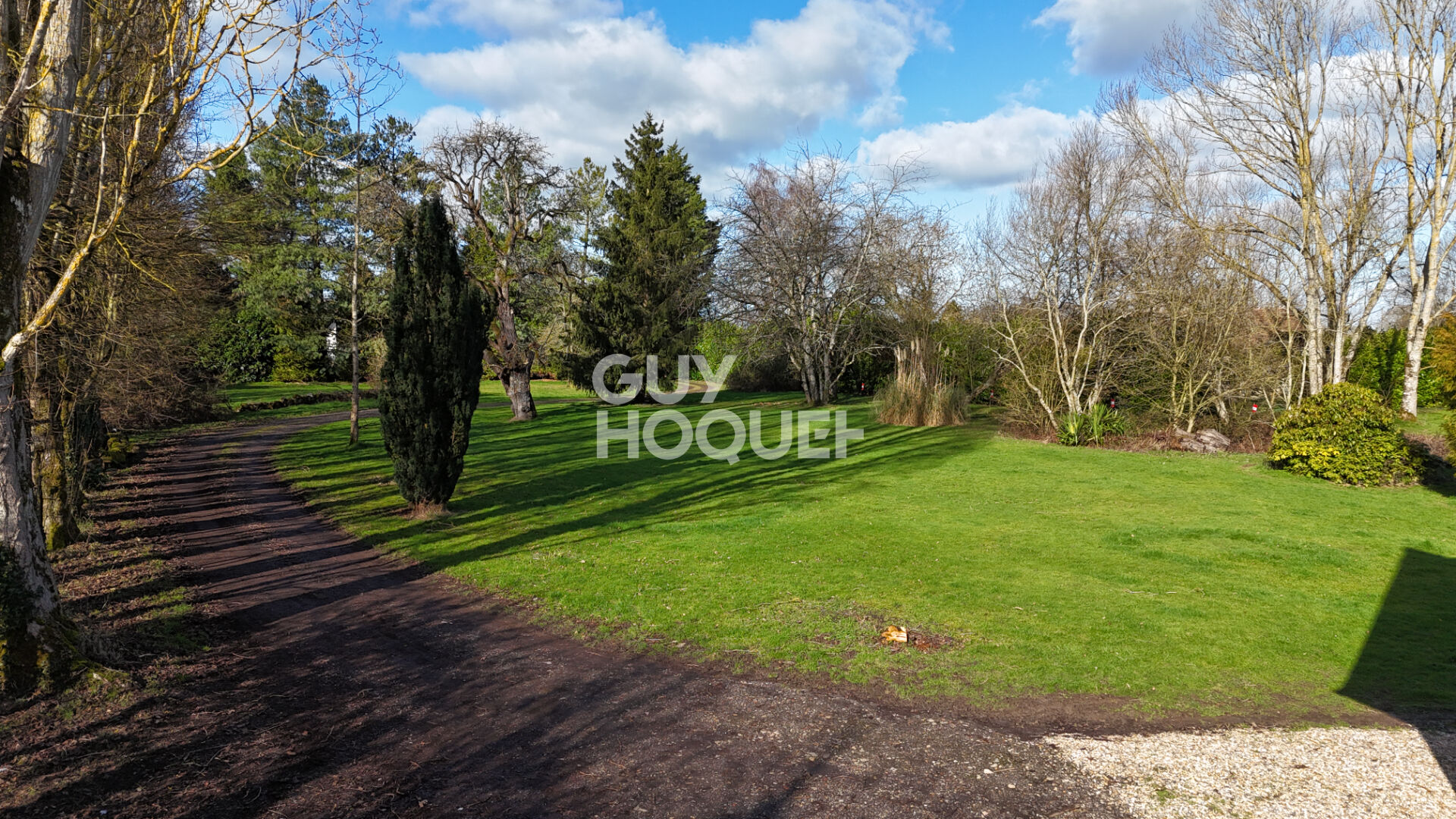 Maison 20 Minutes au sud de BERNAY