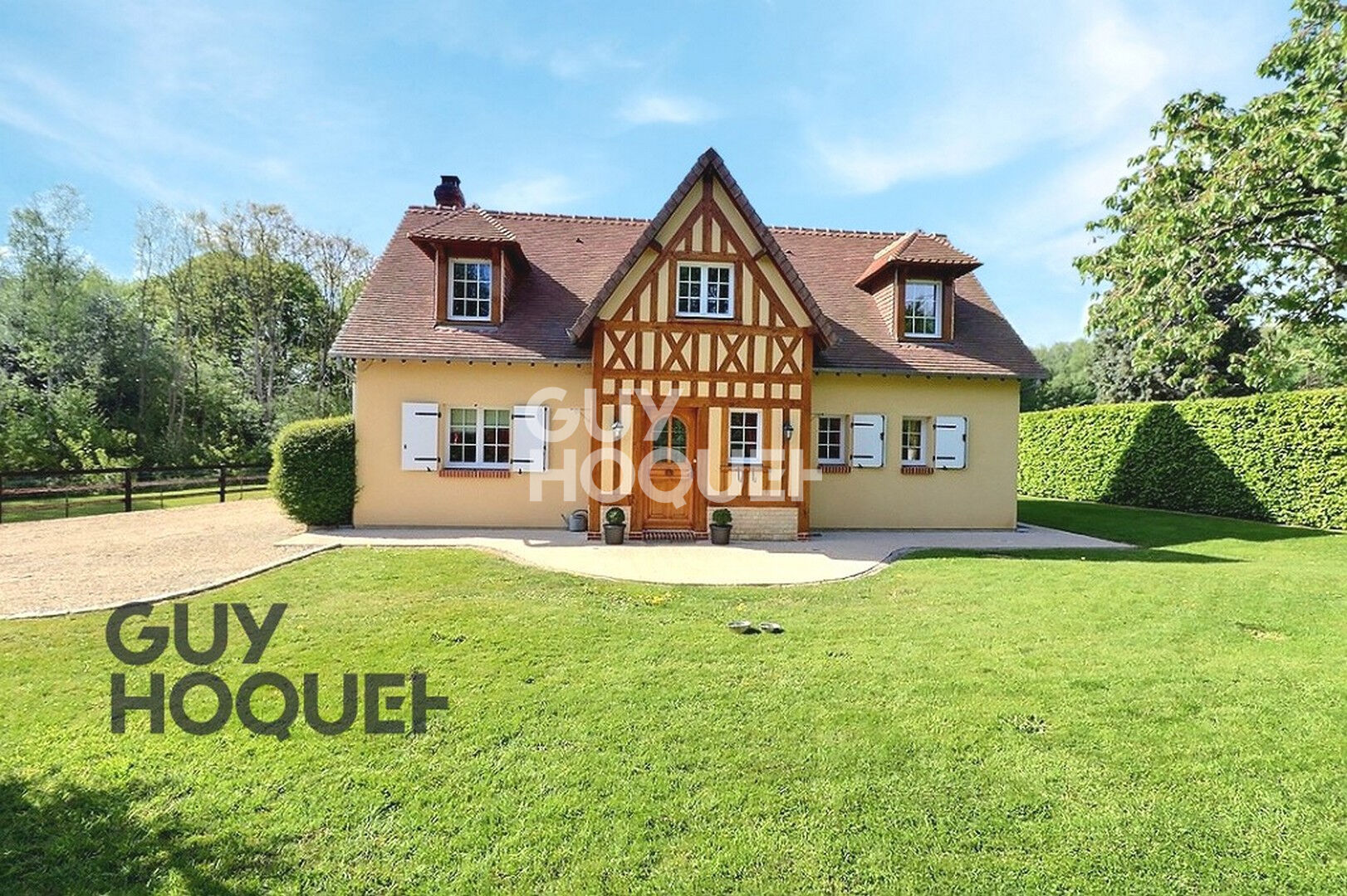 Maison traditionnelle dans un environnement agréable