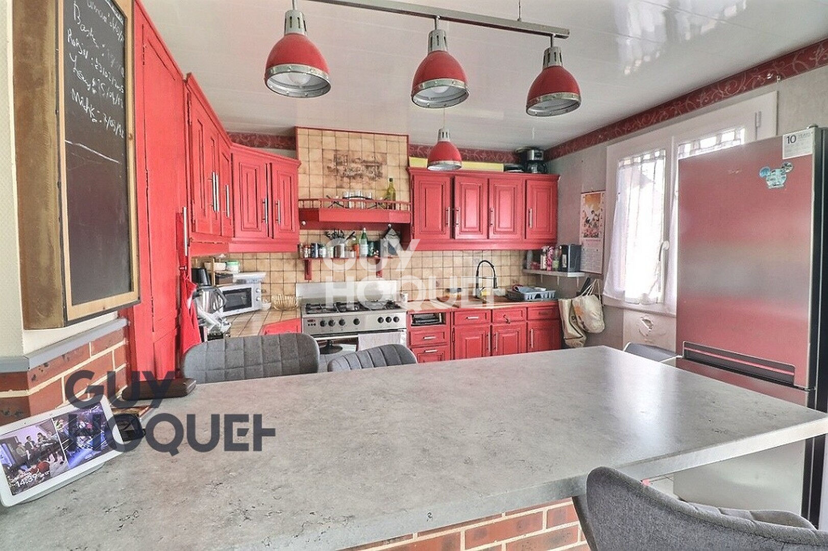 4 Km de Bernay, dans un petit hameau