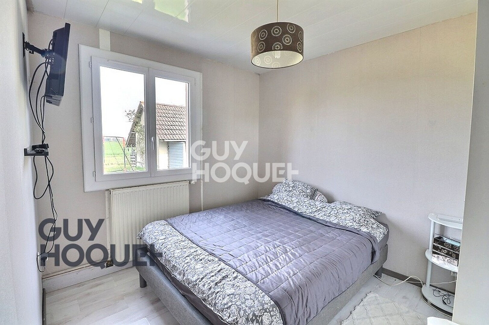 4 Km de Bernay, dans un petit hameau