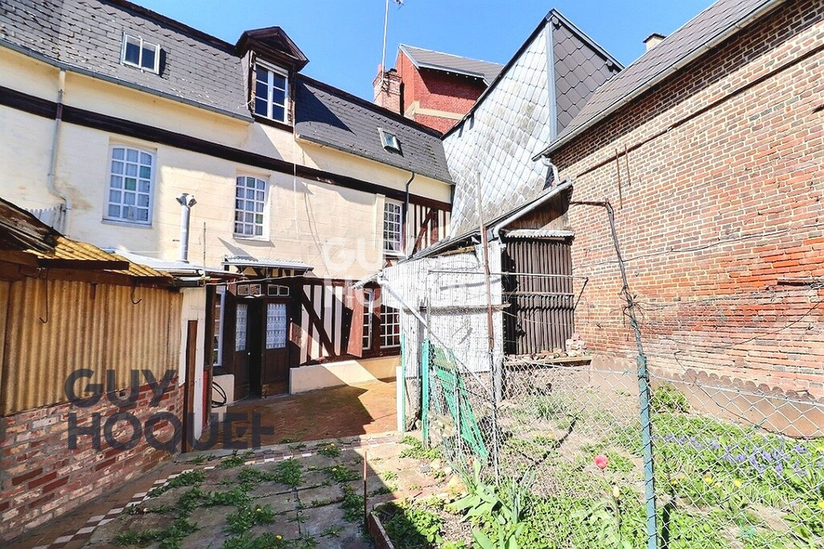 Bernay , en plein coeur du centre-ville